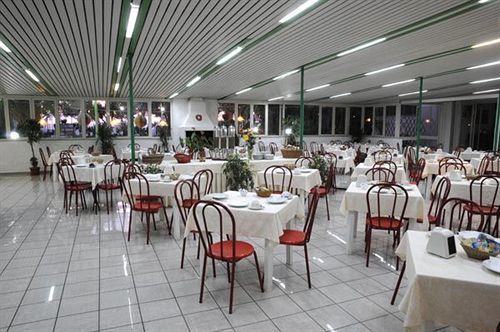 Hotel Mondial Praia a Mare Ngoại thất bức ảnh